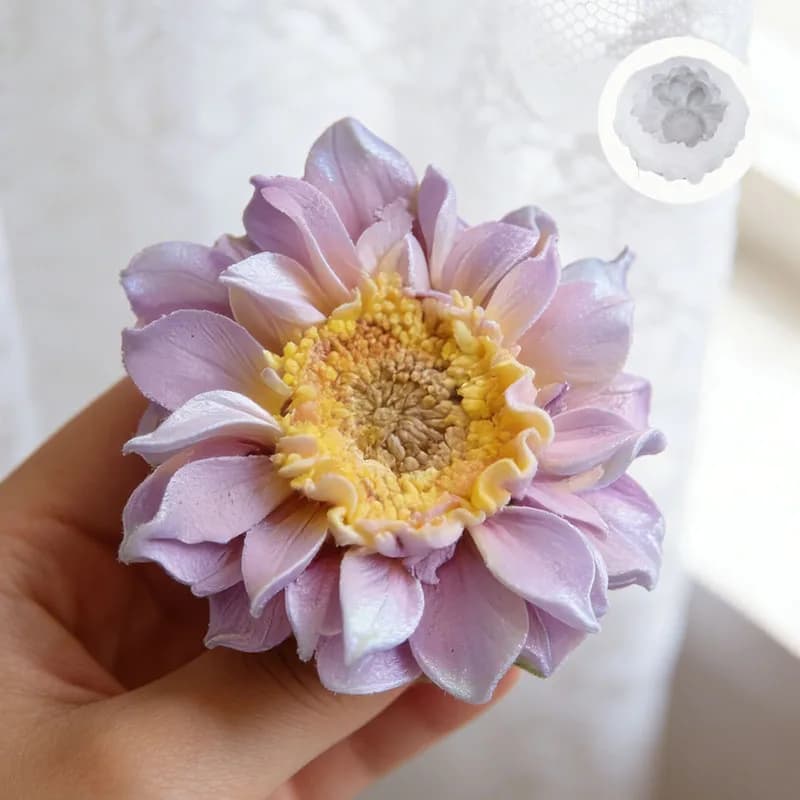 Ce moule à bougie en forme de dahlia présente un démoulage facile et des détails exquis, ce qui en f