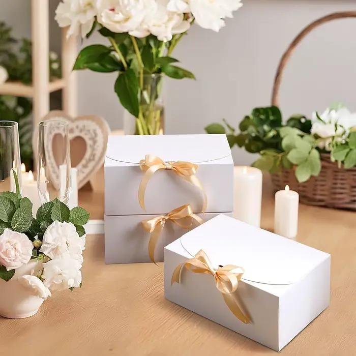 Grande boîte cadeau tout-en-un blanche en carton avec ruban à nœud, parfaite pour les fêtes, les mariages, les vacances d'anniversaire, le stockage des bonbons et des biscuits, 3 pièces